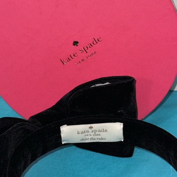 NIB Kate Spade Faux Fur Bow Earmuffs - Picture 3 of 9